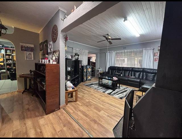 3 BEDROOM HOUSE FOR SALE IN WENTWORTH PARK